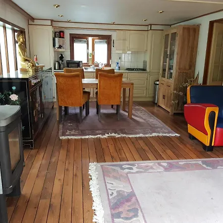 אתר קמפינג 6 P. Bungalow Rekr. Park Veluwshof
